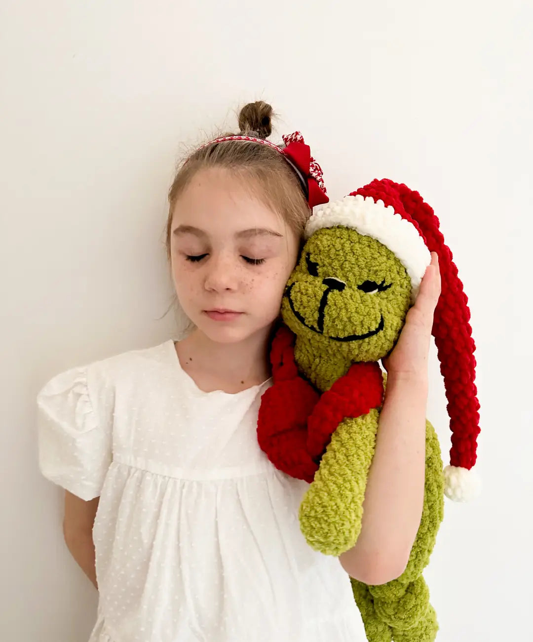 Grinch de Crochet Hecho a Mano – Peluche Navideño Grande (60 cm)